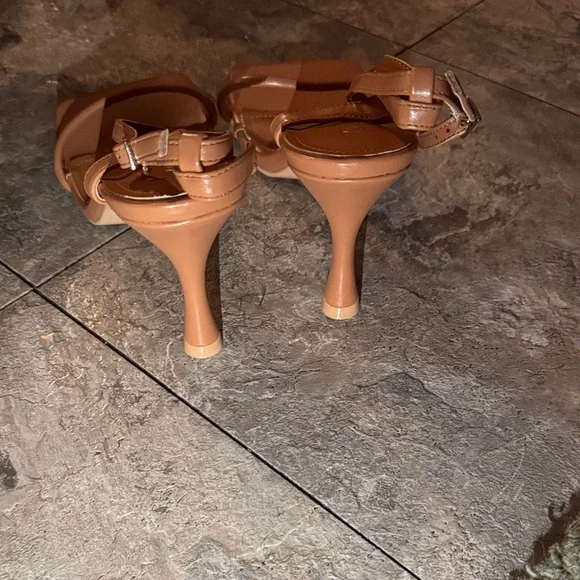 SHEIN Tan Strappy Heels - Picture 3 of 5